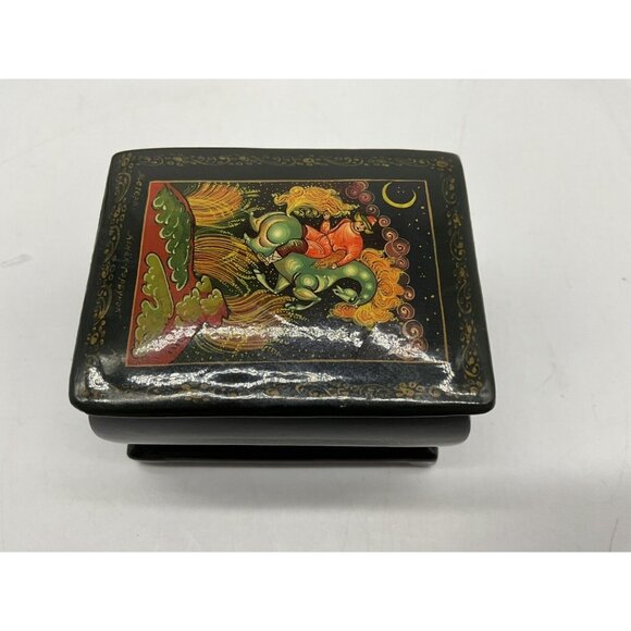 Russian Lacquer Vintage Palekh Style Trinket Box in Original Box Collectible - Picture 8 of 16